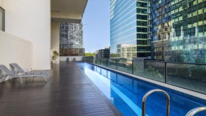 Lux 39th floor 3br 2bath, River view, Pool, Gym, Wifi